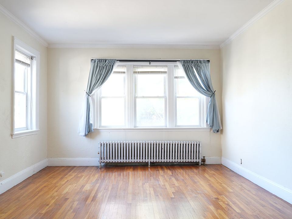1st image of 2047 Commonwealth Ave #4