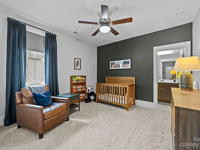 412 Eli St — Photo 18