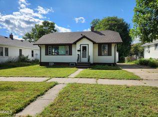 310 N 19th St, Bismarck, ND 58501