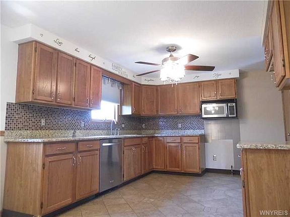 2nd image of 4688 Brompton Dr