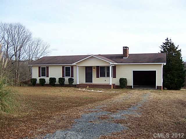 1st image of 371 Glencrest Dr