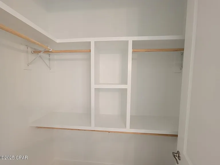 824 Walsonham Dr — Photo 13
