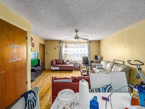 4th image of 657 E 102nd Street