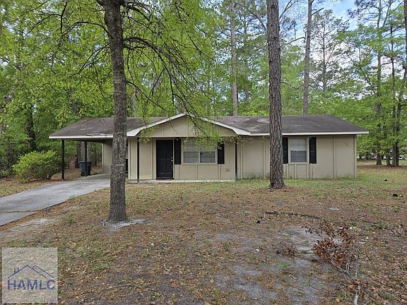 3rd image of 219 Surrey Rd