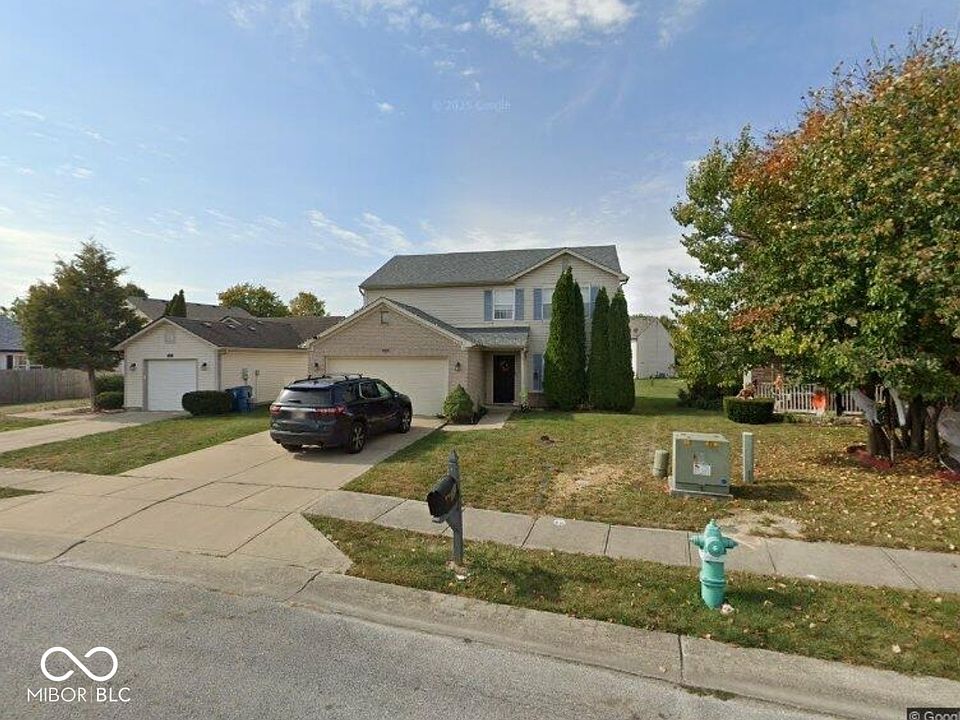 1st image of 3916 N Bressingham Dr