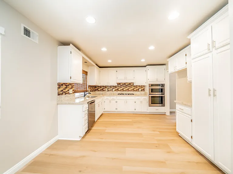 1229 Hibiscus St — Photo 12