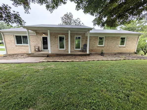 921 Azalea Dr, Columbia, TN 38401