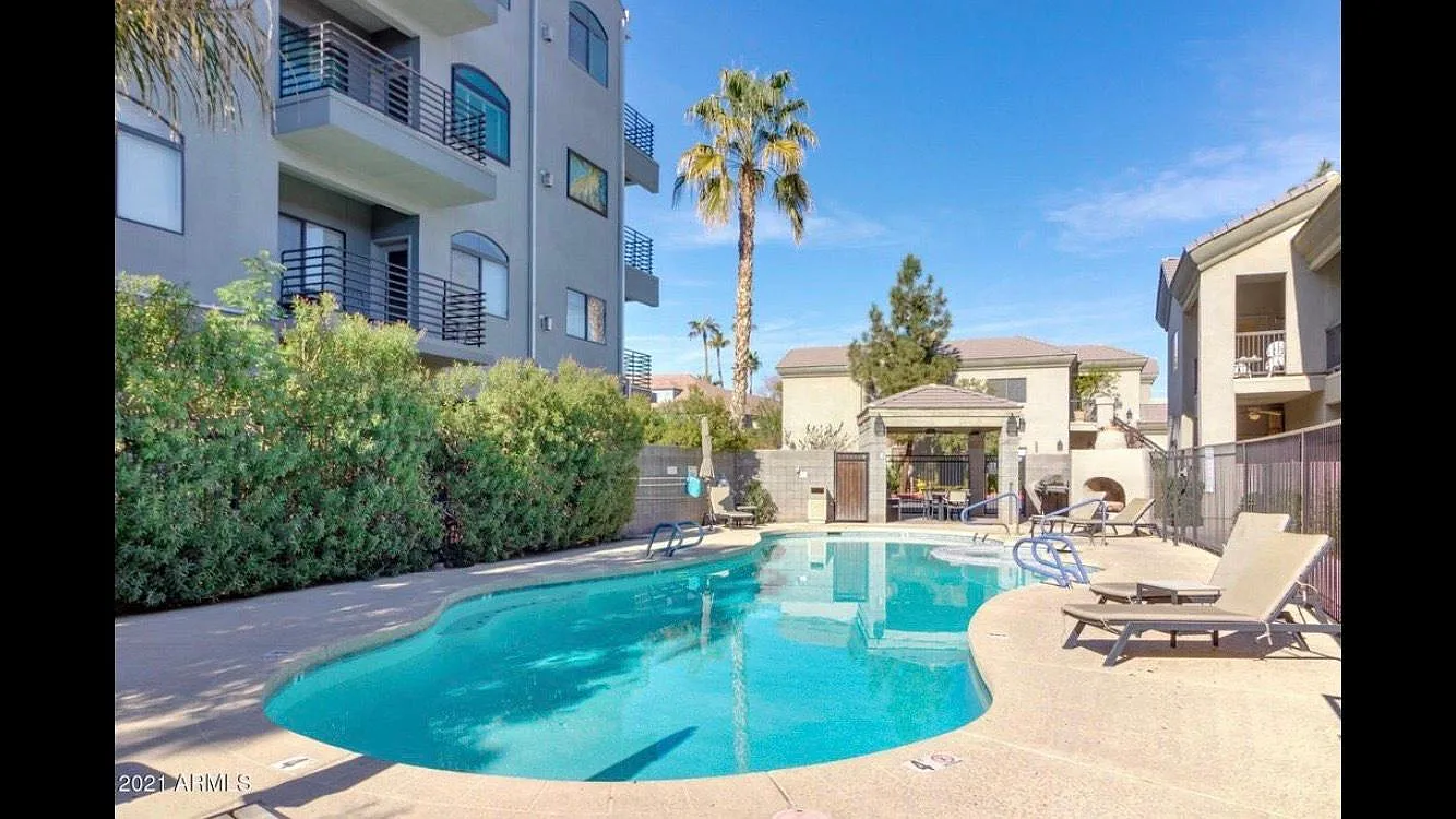 3 bed, 1596 sqft, $3,400 — Photo 4