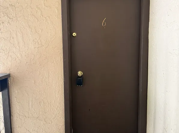 285 Tradewinds Dr APT 6, San Jose, CA 95123