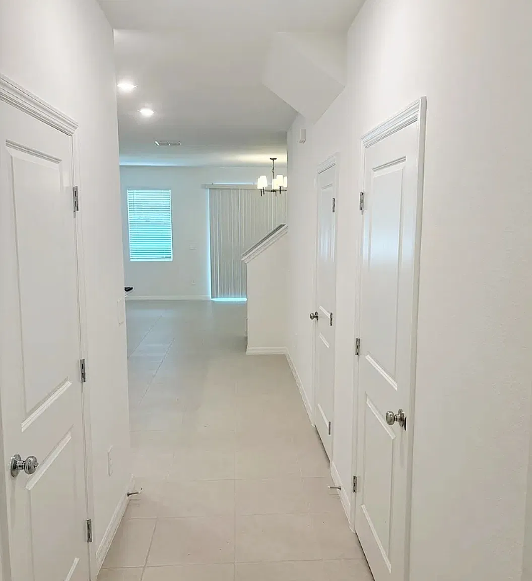 3 bed, 2.5 bath, 1760 sqft, $2,000 — Photo 3