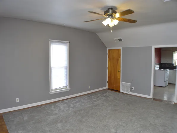 334 W 5th St #2, Auburn, IN 46706