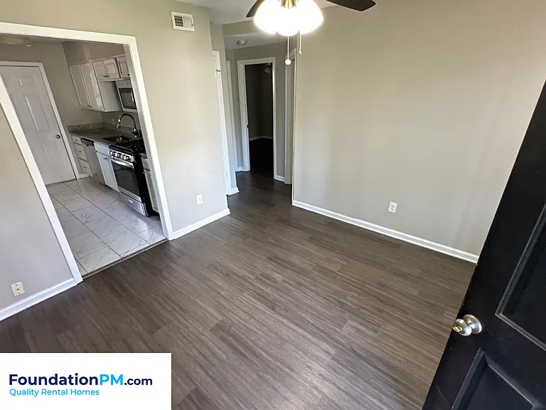 267 Greenlaw Ave #12 — Photo 7