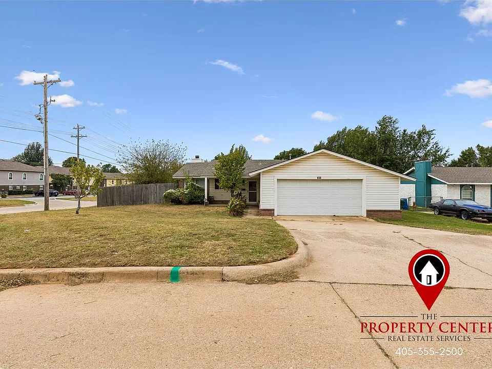 830 Douglas Dr