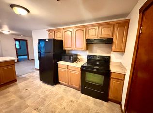 254 Wood St FLOOR 1, Bristol, RI 02809