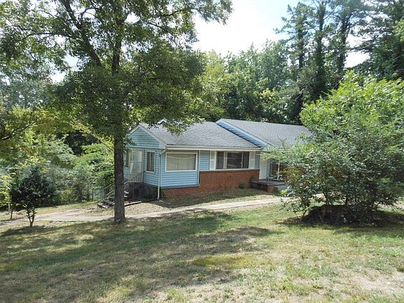 3rd image of 308 Hillcrest Ave #Ave4