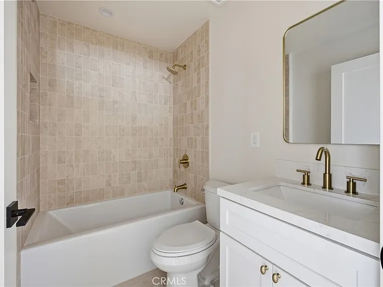 2032 W 88th St — Photo 15