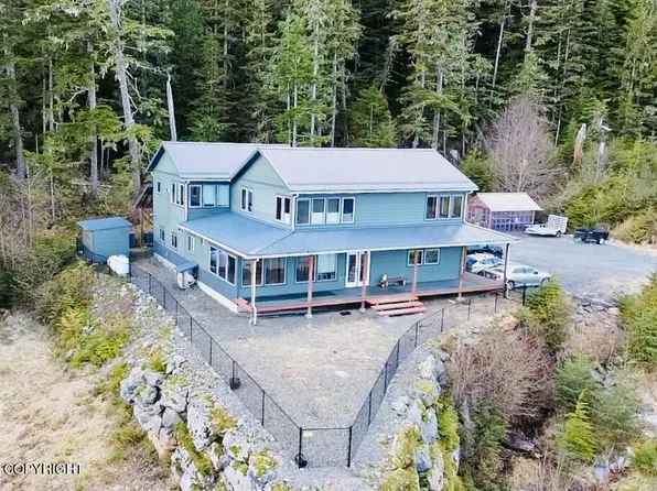 6737 Ravenwood Dr, Ketchikan, AK 99901