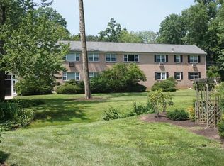 420 N Wayne Ave APT 4, Wayne, PA 19087