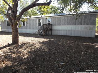 701 S Covington St, Stockdale, TX 78160