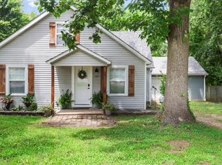 1067 W 3rd St, West Plains, MO 65775