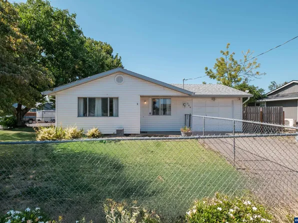 309 High St, Jefferson, OR 97352