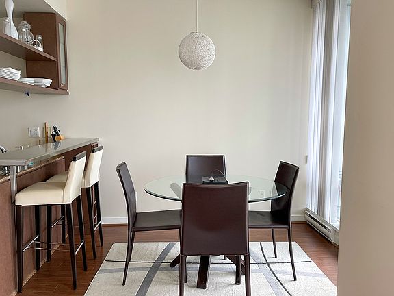 3rd image of 1438 Richards St #3306