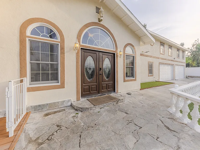 15877 Regalado St — Photo 72