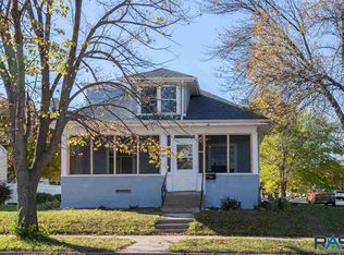 701 S Wisconsin St, Mitchell, SD 57301