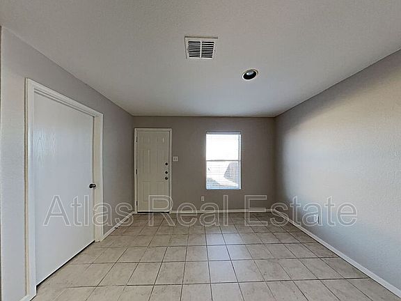 5th image of 1609 Kings Glen Ln