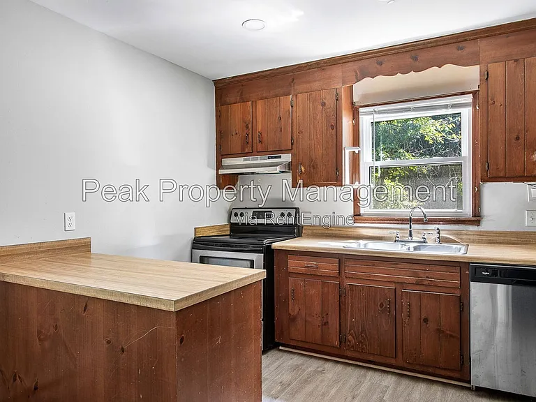 3801 Grizzard Dr — Photo 12