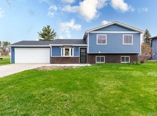 613 Muriel St, Pinckney, MI