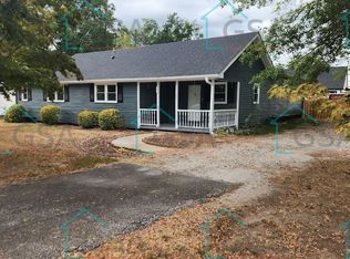 107 E Bearden St, Greer, SC 29651