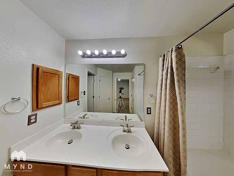 4611 Echo Lake Dr — Photo 12