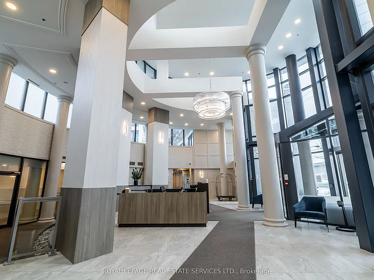 2083 Lake Shore Blvd W #109 — Photo 21