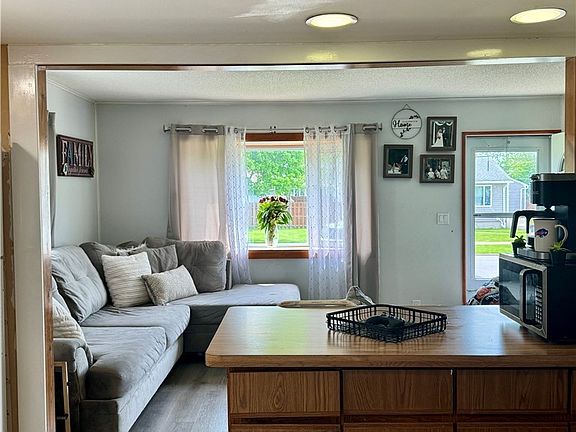 4th image of 113 Floradale Ave