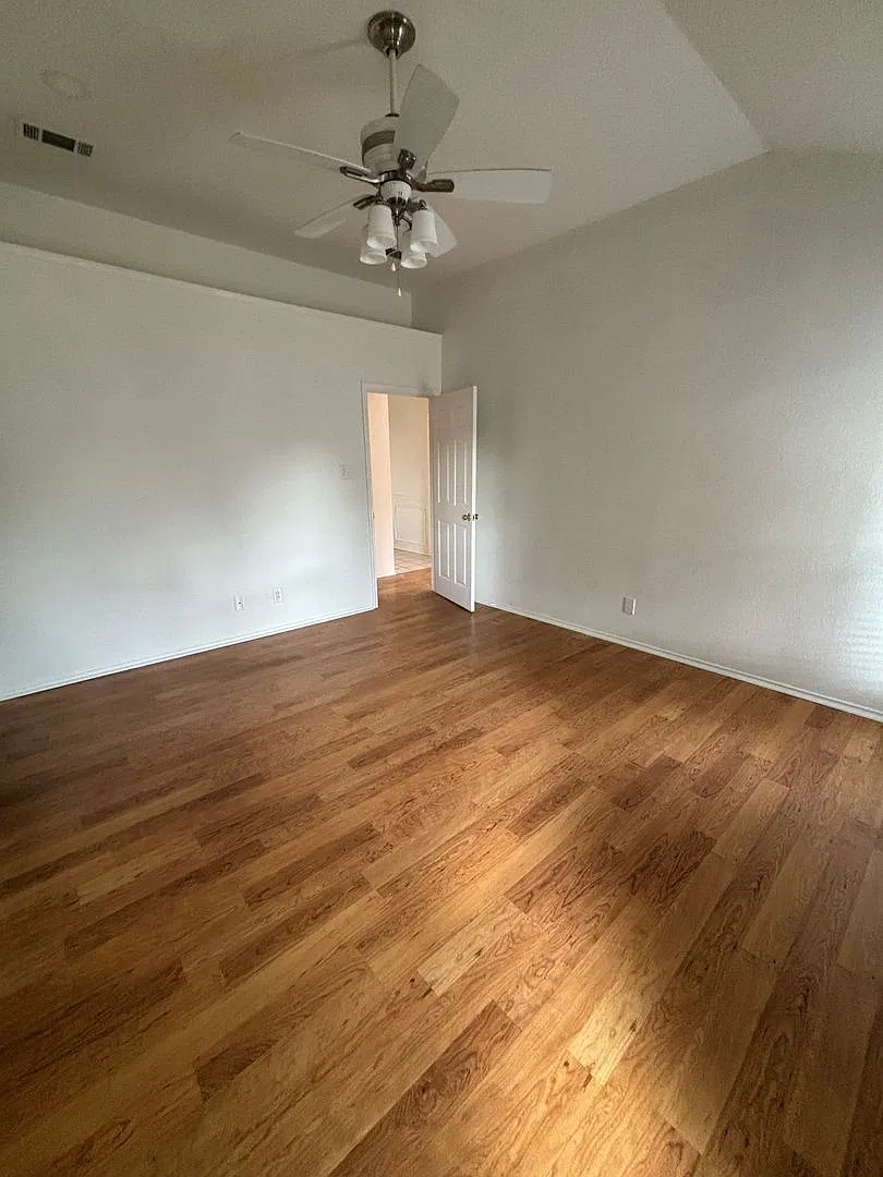 9 High Life Circle — Photo 3