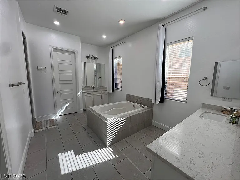 116 Colantonio Ct — Photo 5