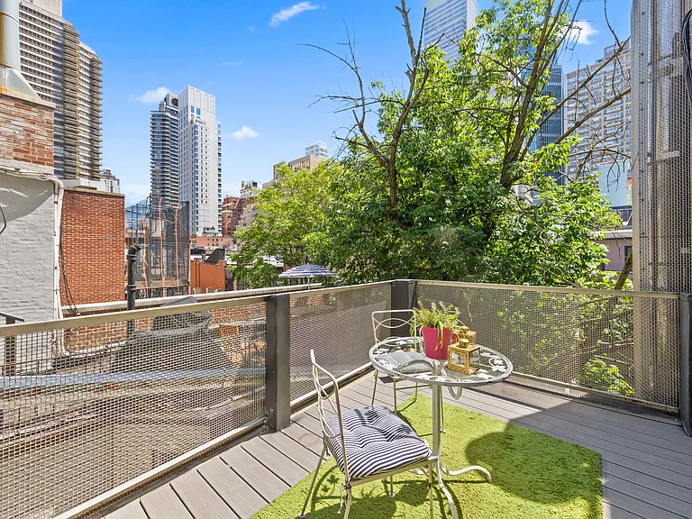 126 E 62nd St #2 — Photo 12