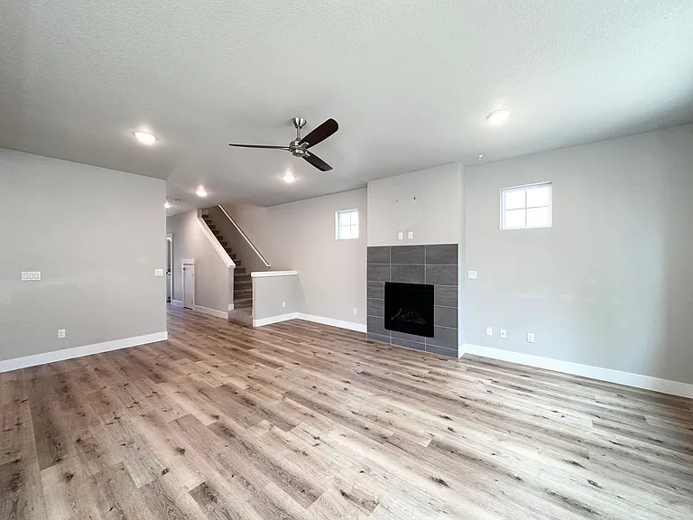 11732 SE Golden Eagle Ln — Photo 3