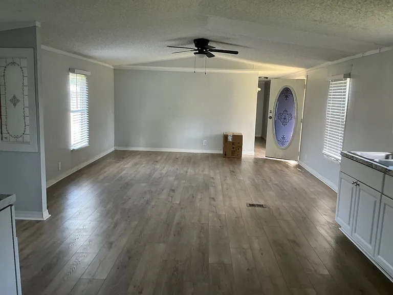 306 Rockhouse Rd E #10 — Photo 8