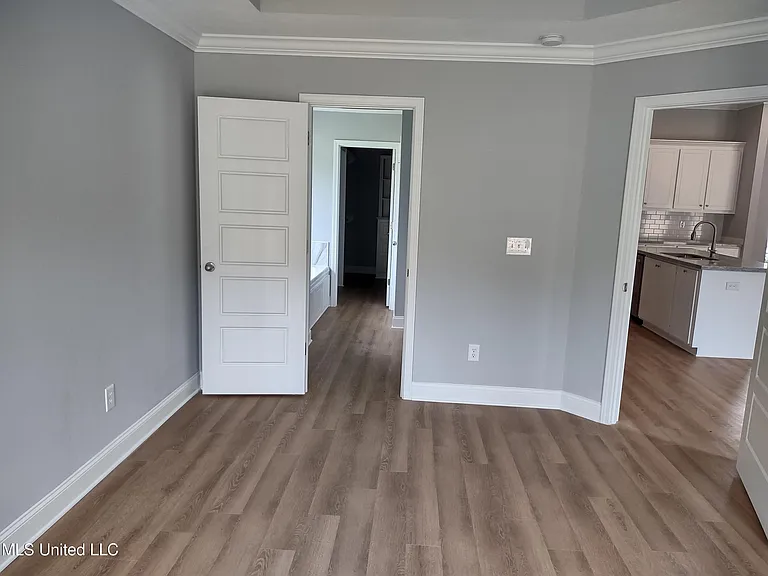599 Westfield Dr — Photo 24