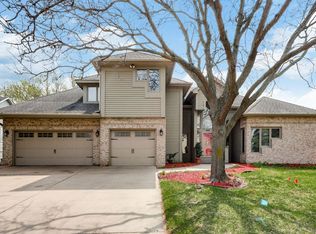 3141 Berwick Knl, Minneapolis, MN 55443