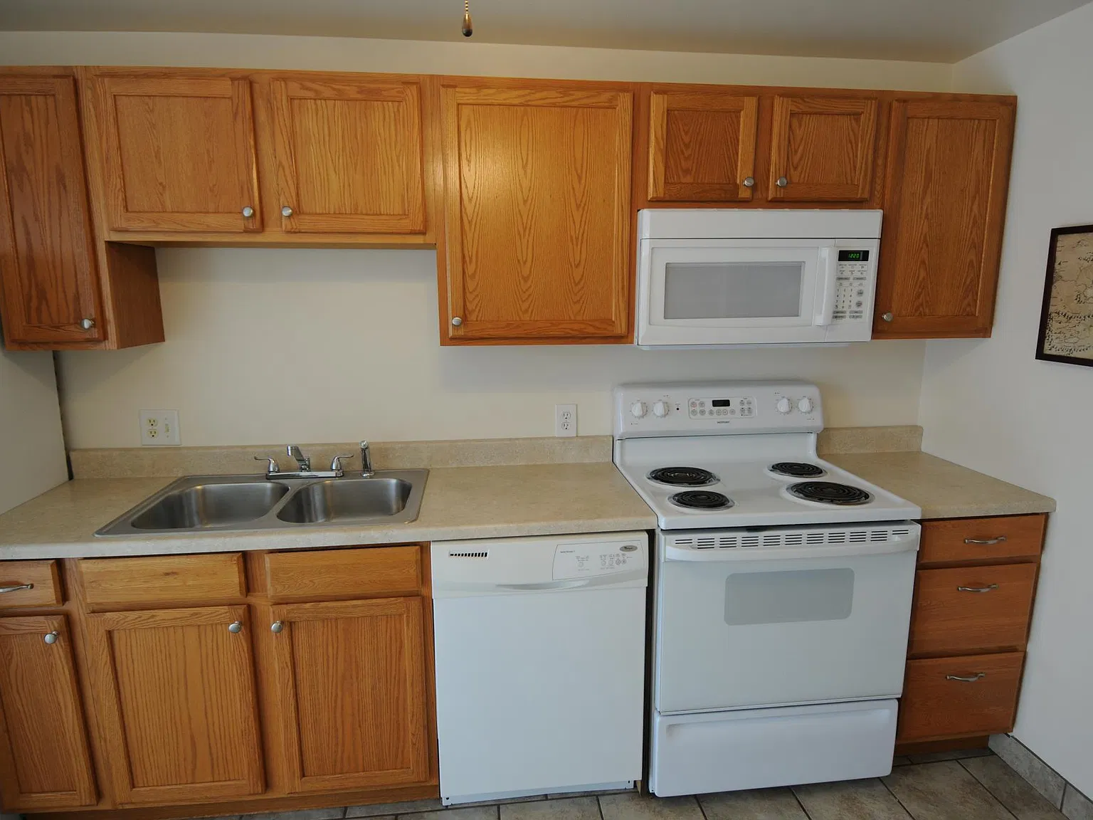 2 bed, 700 sqft, $1,250 — Photo 3