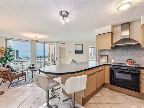 801 S King St APT 1804, Honolulu, HI 96813