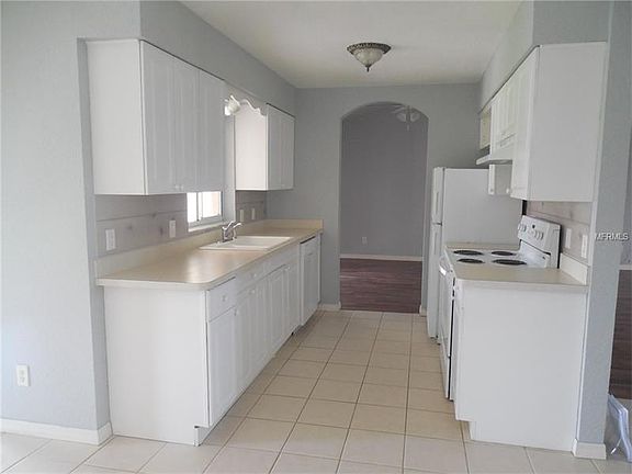 3rd image of 1810 S Biscayne Dr