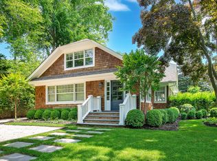 145 Lumber Ln, Southampton, NY 11932