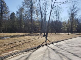 17 Caldwell Cir, Lewiston, ME 04240