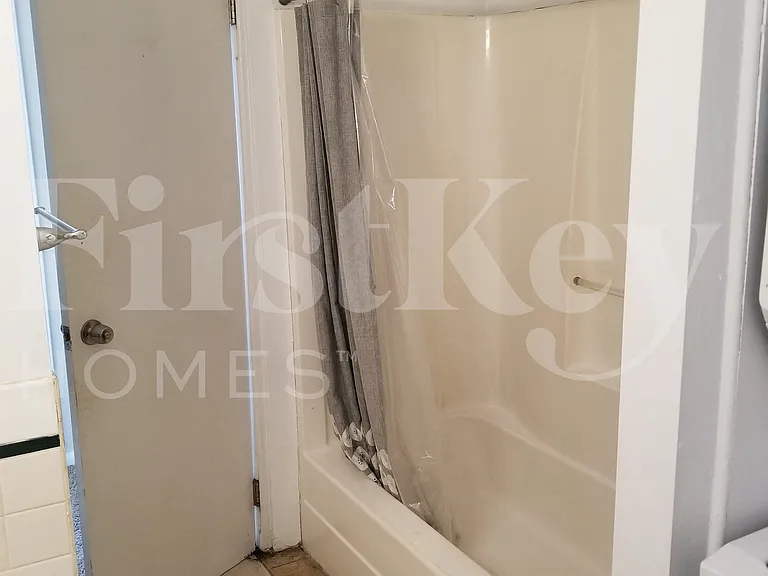 303 Prospect Ave — Photo 9
