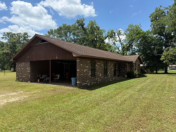 2nd image of 1515 N Kittrell Ln