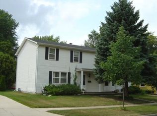 1701 N Erb St, Appleton, WI 54911